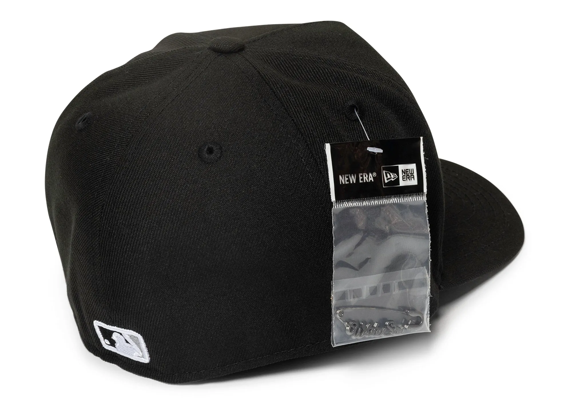 New Era Script Safety Pin Chicago White Socks Fitted Hat xld